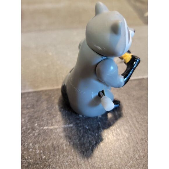 Wind up Meeko Burger King Pocahontas Disney Pixar toy figure - Picture 3 of 5